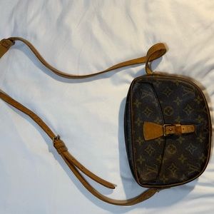 Louis Vuitton shoulder bag